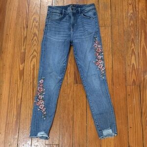 Abercrombie Floral Embroidered Simone High Rise Ankle Jean
